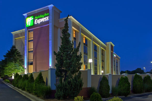 Images Holiday Inn Express Washington DC East-Andrews Afb, an IHG Hotel