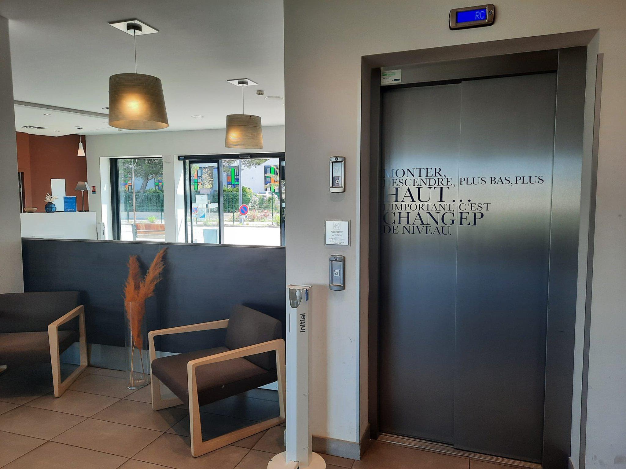 Images Holiday Inn Express Marseille Airport by IHG