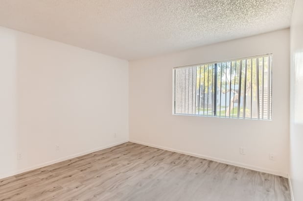 Images Rise at Estrella Park