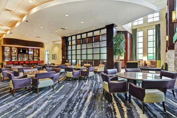 Images Embassy Suites by Hilton Savannah Airport