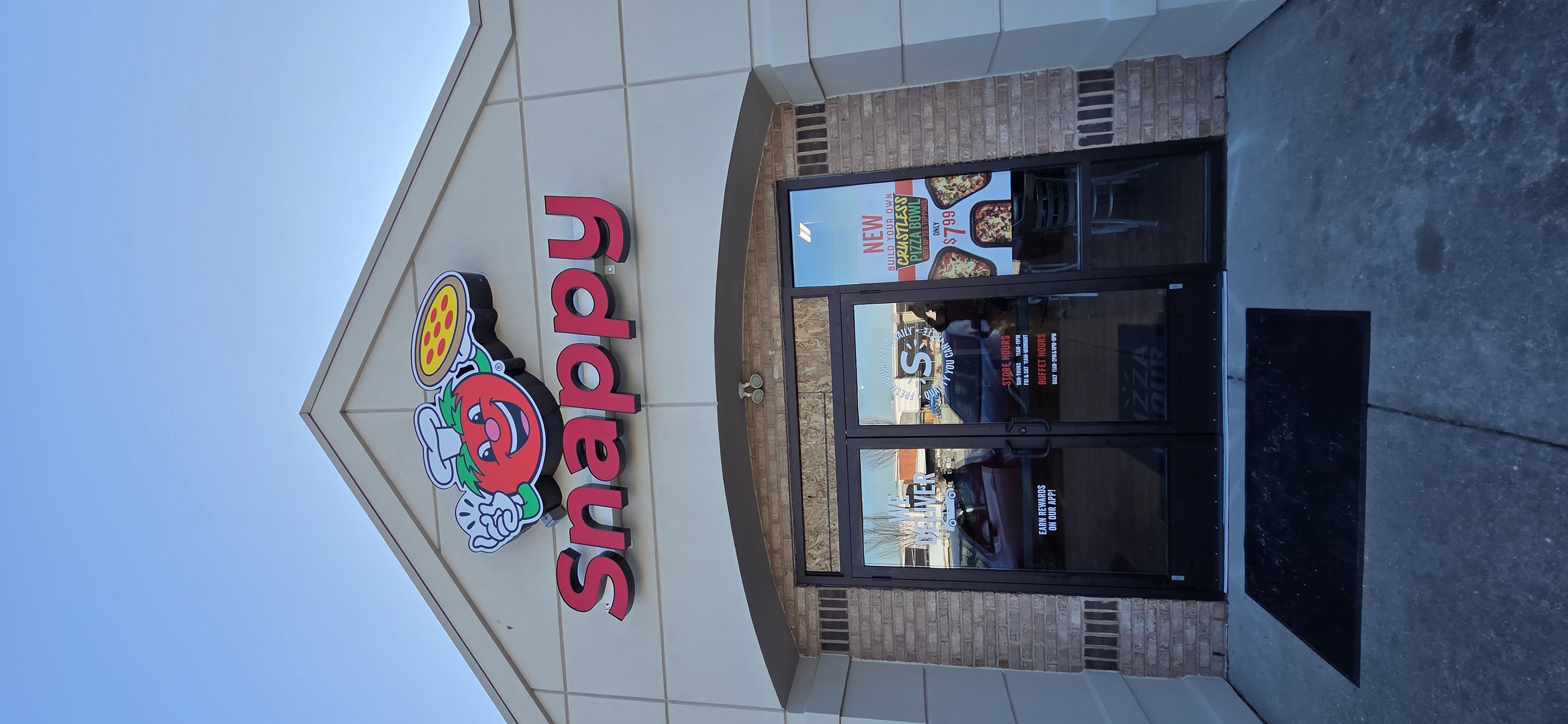 Snappy Tomato Pizza Image