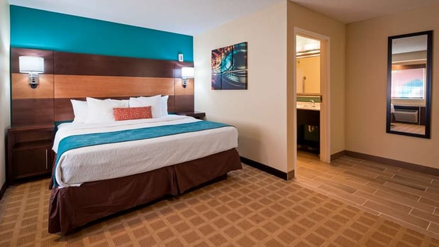 Images Best Western Plus Harrisburg Mechanicsburg