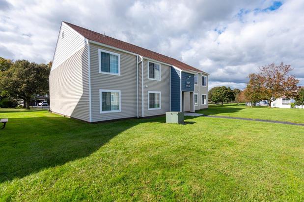 Images Steeplechase Apartment Homes