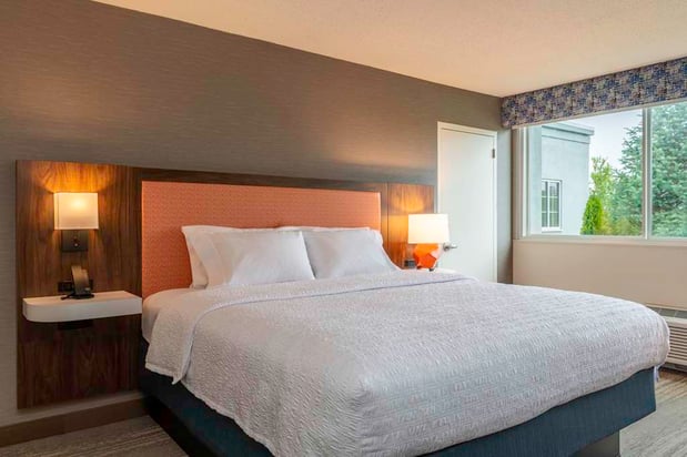 Images Hampton Inn Manchester Downtown