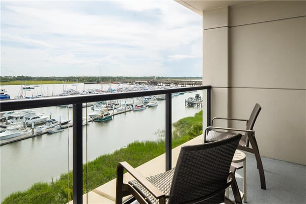 Images Hilton Garden Inn Charleston Waterfront/Downtown