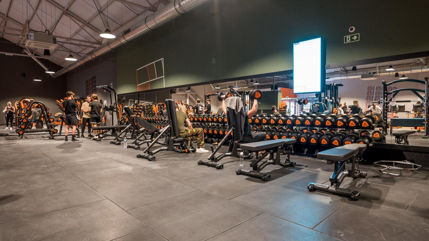 Fotos - Basic-Fit 24/7 - 11