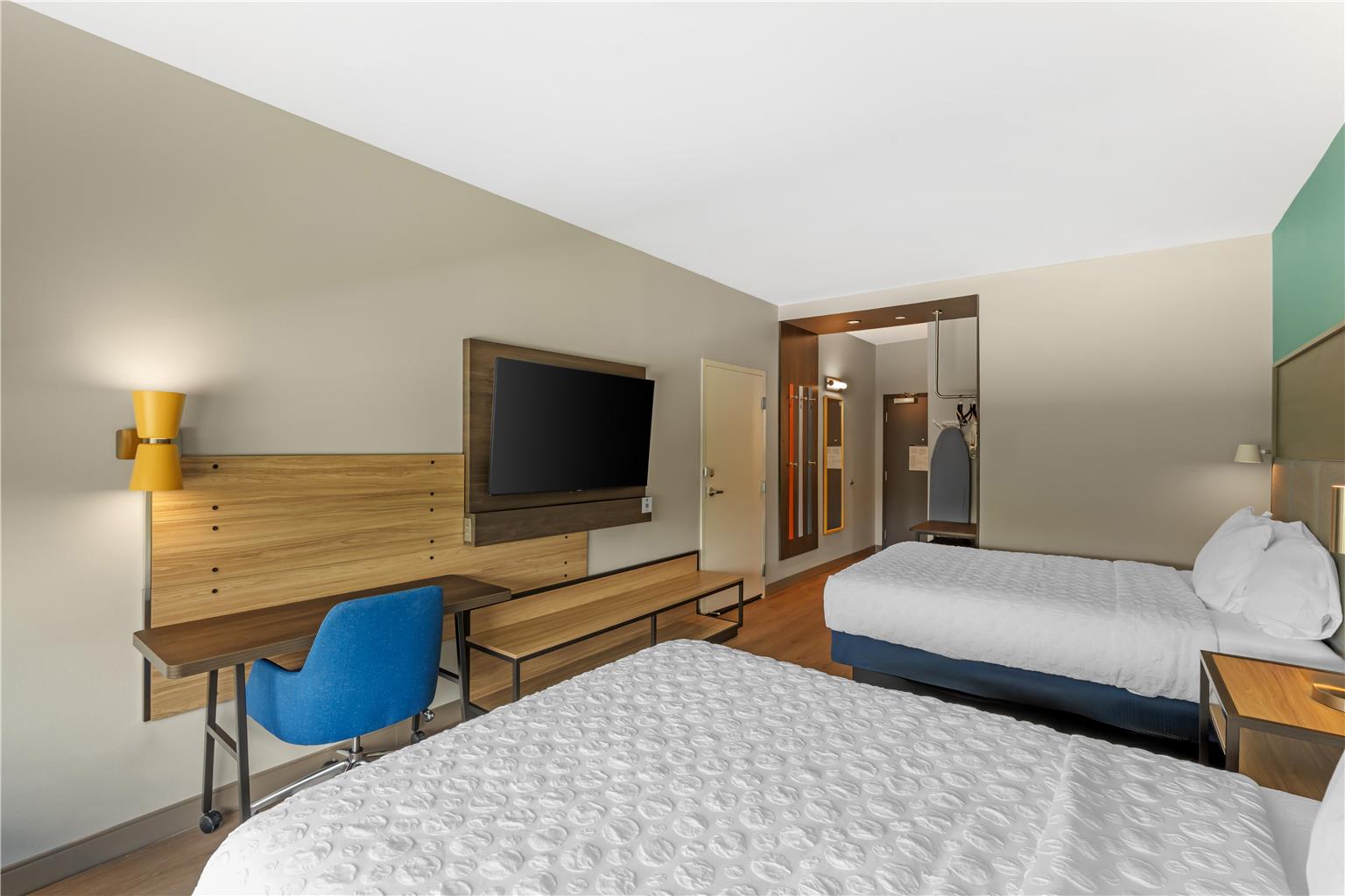 Guest room