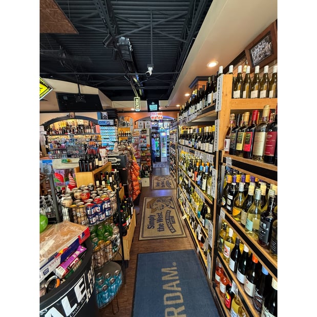 Images 12th & Pine Liquor Store