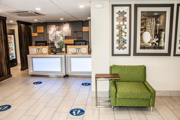 Images Holiday Inn Express Allentown North by IHG