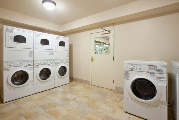 Images Staybridge Suites Chicago - Lincolnshire by IHG