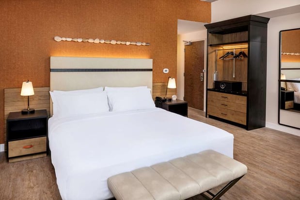 Images Hotel Melby Downtown Melbourne, Tapestry Collection by Hilton
