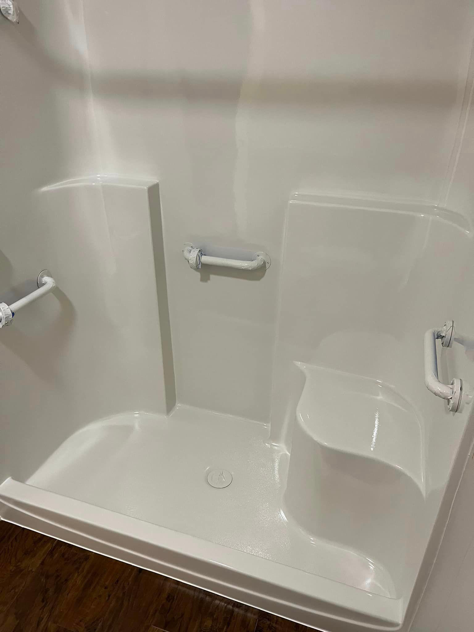 Fox Valley Bathtub Refinishing Image