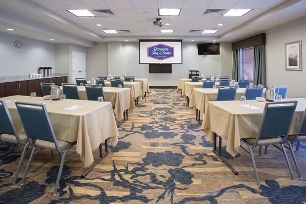 Images Hampton Inn & Suites Denver/Airport-Gateway Park
