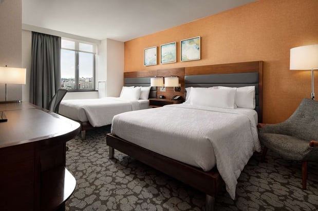 Images Hilton Garden Inn Long Island City New York