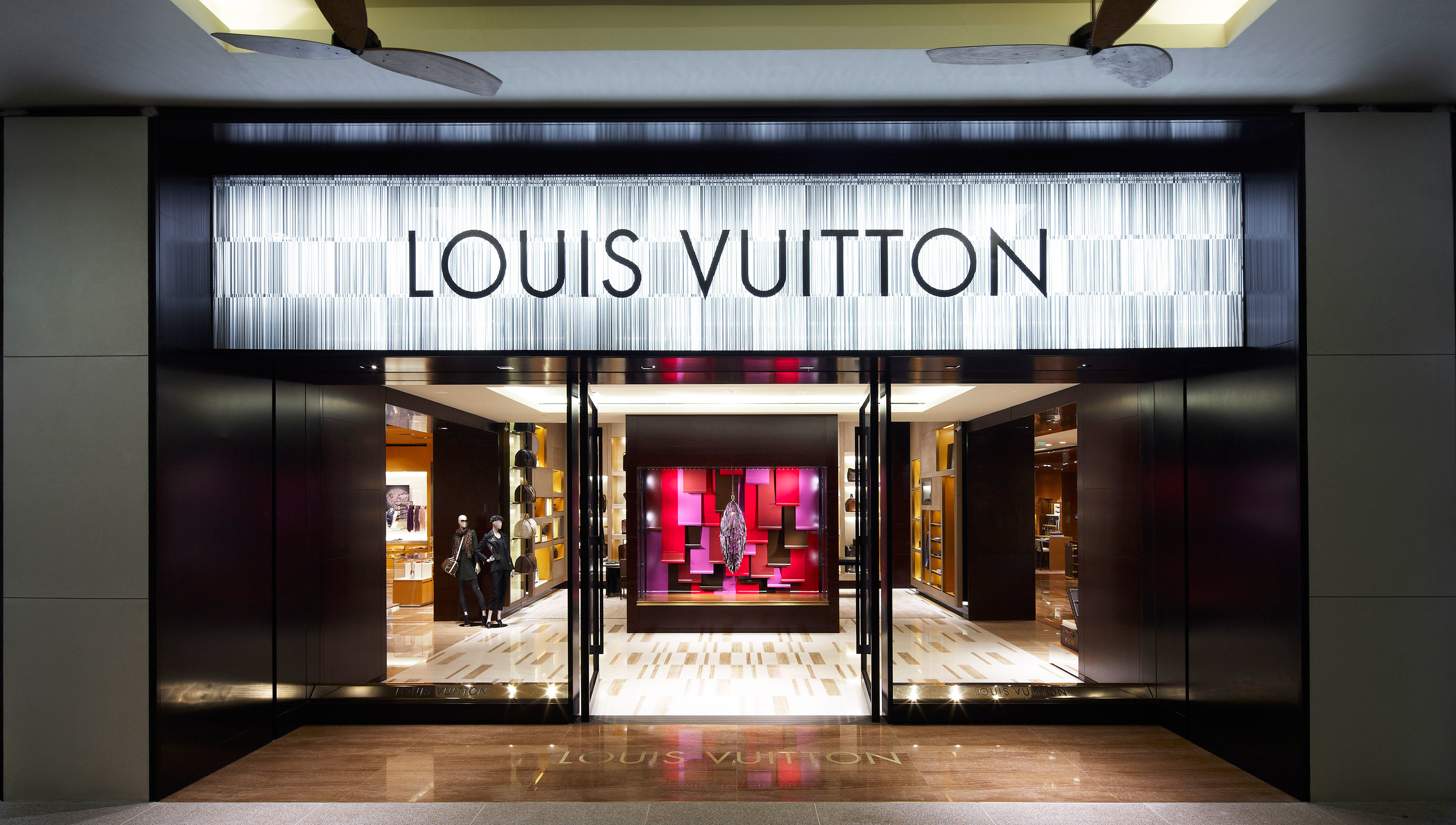 Louis Vuitton abre megaloja em SP e aposta na fidelidade da brasileira