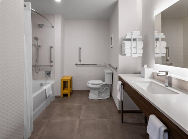 Images Hampton Inn & Suites Richmond/Glenside