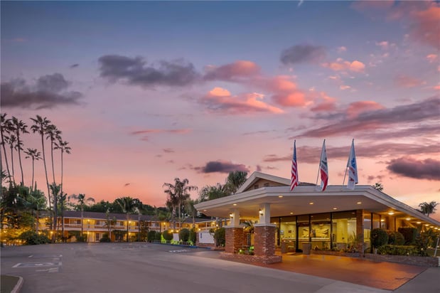 Images Best Western Plus Carriage Inn