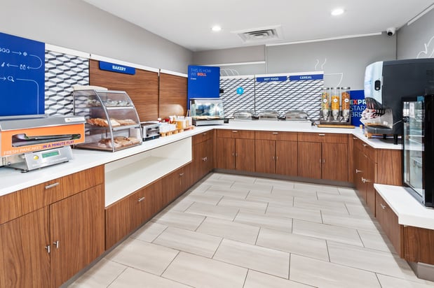 Images Holiday Inn Express & Suites Youngstown (N. Lima/Boardman) by IHG