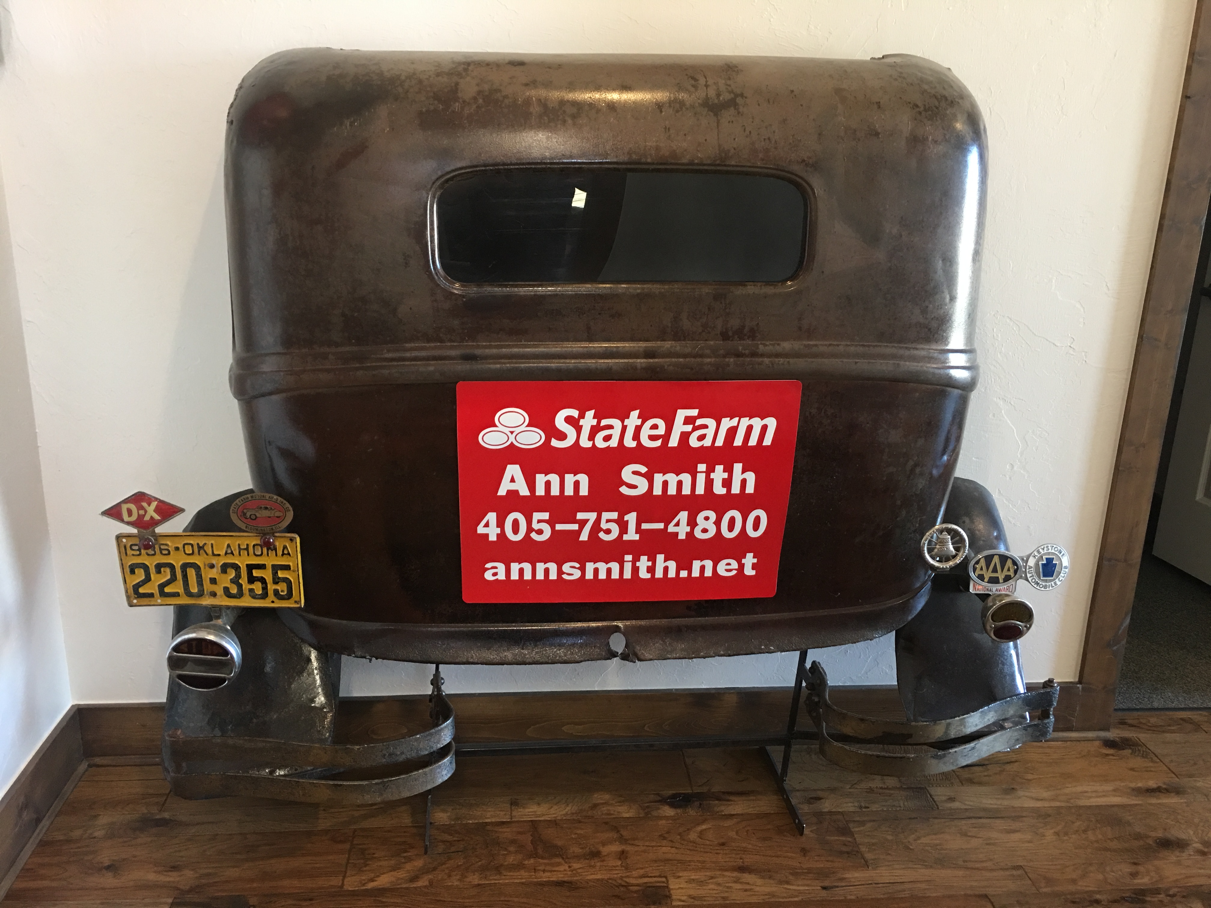 Like a good neighbor, State Farm is there! 