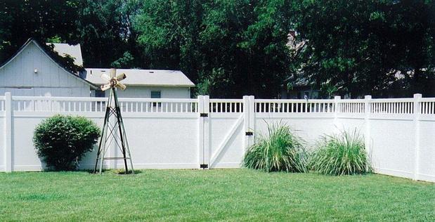 Images Miller's Vinyl Fencing Inc.