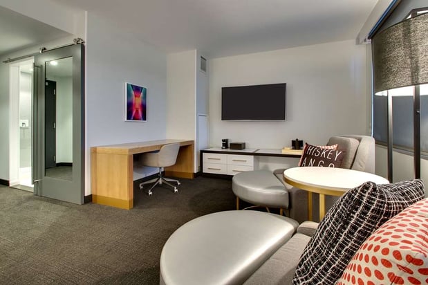 Images The Rose Hotel Chicago O’Hare, Tapestry Collection by Hilton