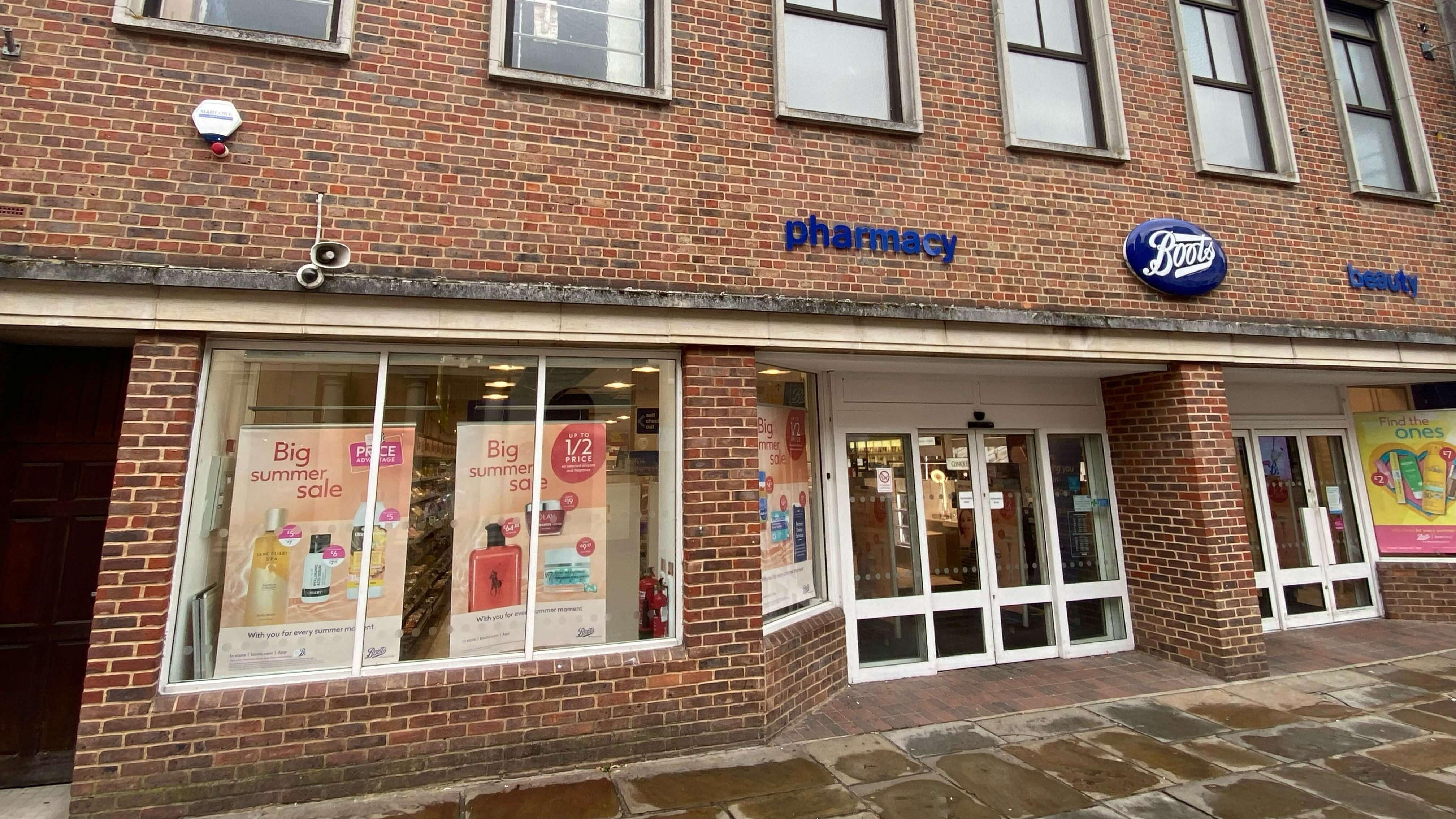 Boots Hearingcare Boots Hearingcare Chichester Chichester 03452 701600
