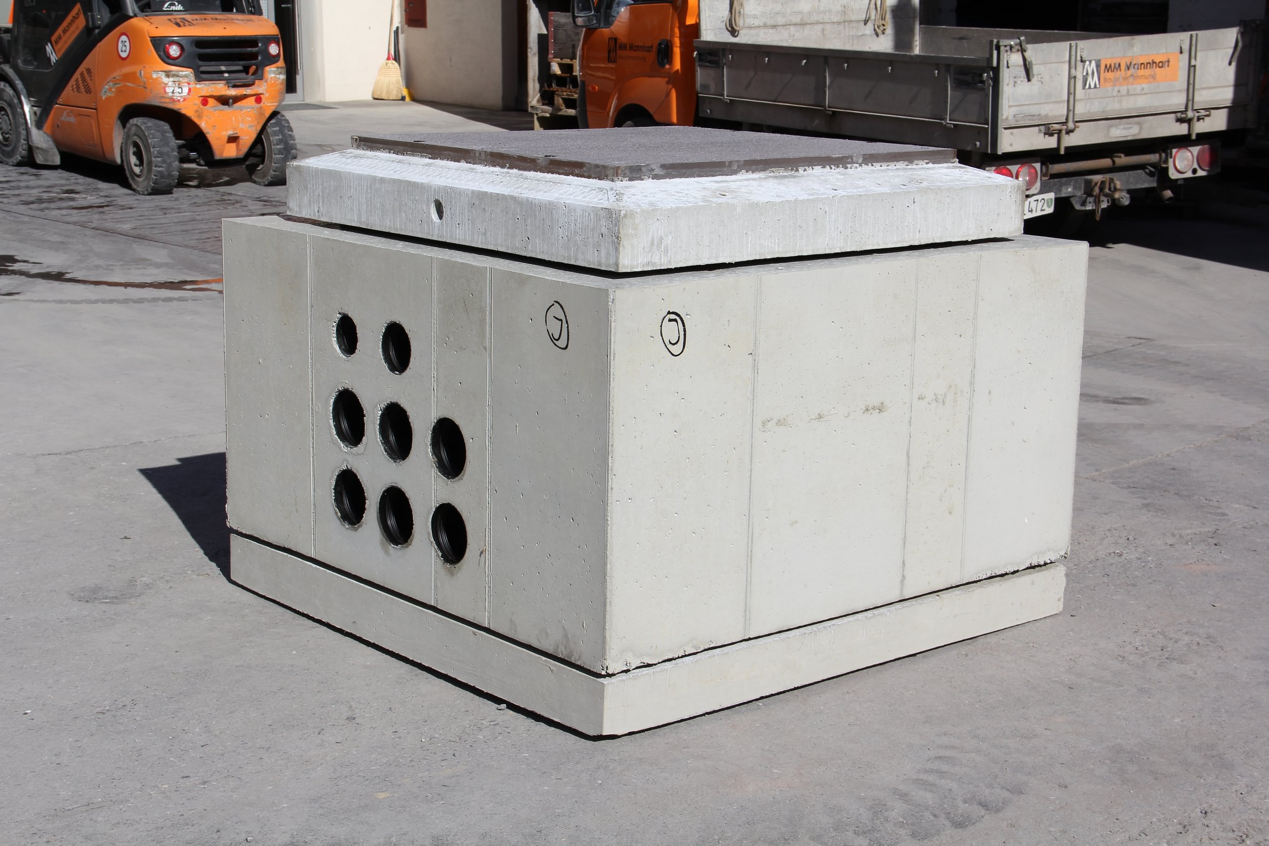 MM Mannhart AG, Banaustrasse 6 in Flums