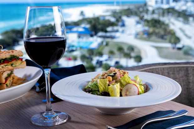 Images Drift Kitchen & Bar - Lido Beach Resort