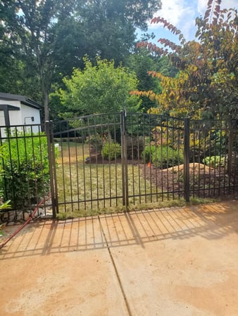 Images B Line Fencing & Services