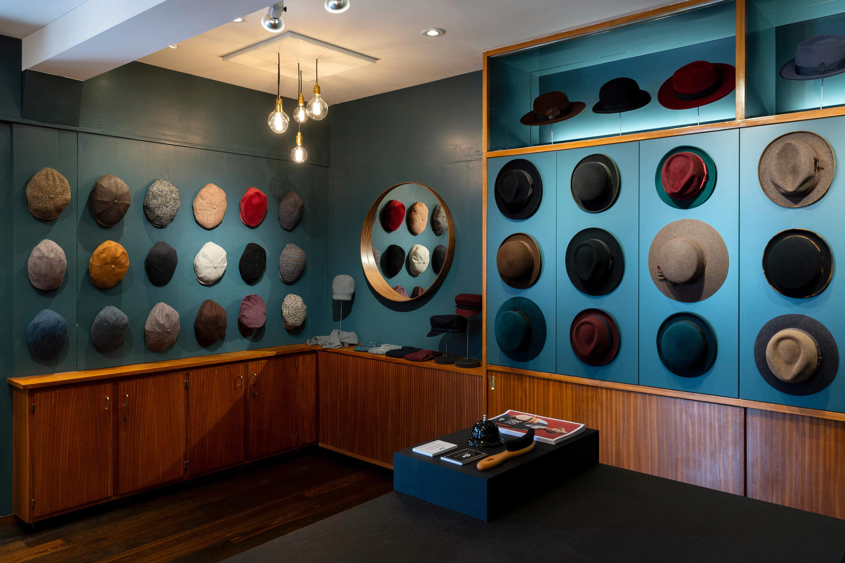 Bilder Schwarz Modes / Atelier Risa - Ihr Hutladen in Basel