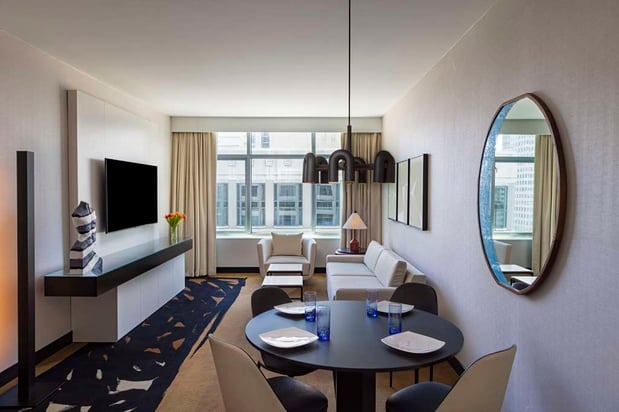 Images theWit Chicago, a Hilton Hotel