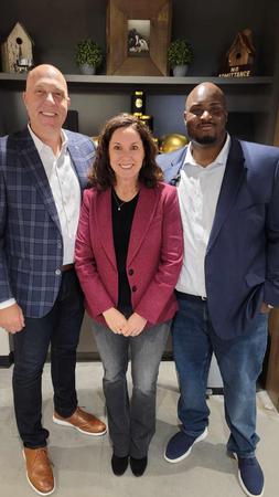 Images TJ Ojehomon - Realty ONE Group Music City