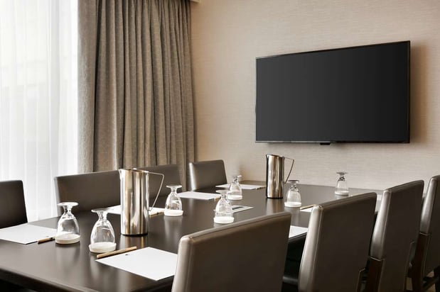 Images DoubleTree by Hilton McLean Tysons