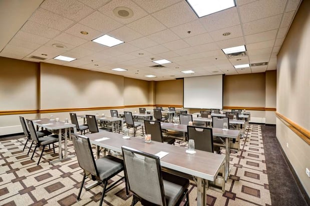 Images Embassy Suites by Hilton Chicago Downtown River North