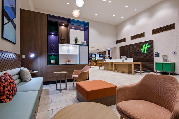 Images Holiday Inn Clarksville Northeast by IHG
