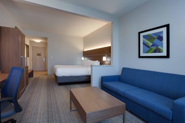 Images Holiday Inn Express & Suites Orlando International Airport by IHG