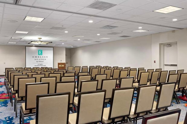 Images Embassy Suites by Hilton Los Angeles International Airport South