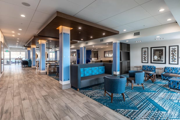 Images Holiday Inn Express & Suites Gainesville - Lake Lanier Area by IHG