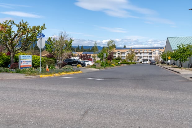 Images Providence Down Manor - Hood River