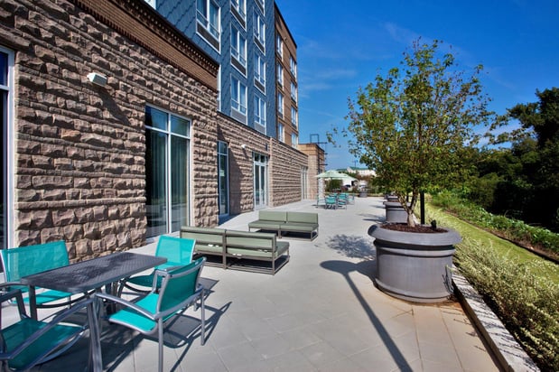 Images Holiday Inn Macon North by IHG