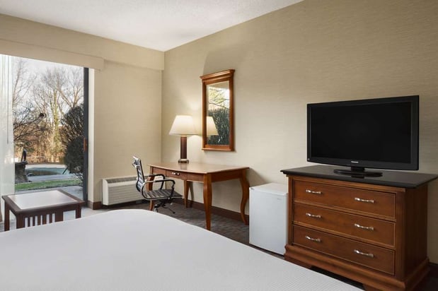 Images DoubleTree by Hilton Somerset Hotel and Conference Center