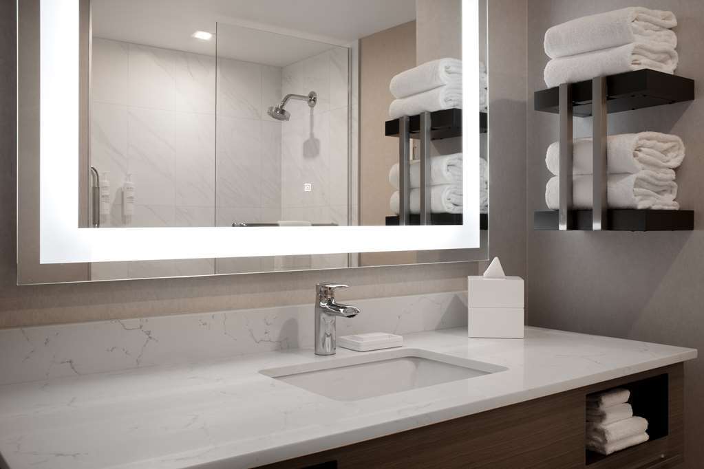 Images Hampton Inn by Hilton Winnipeg Downtown