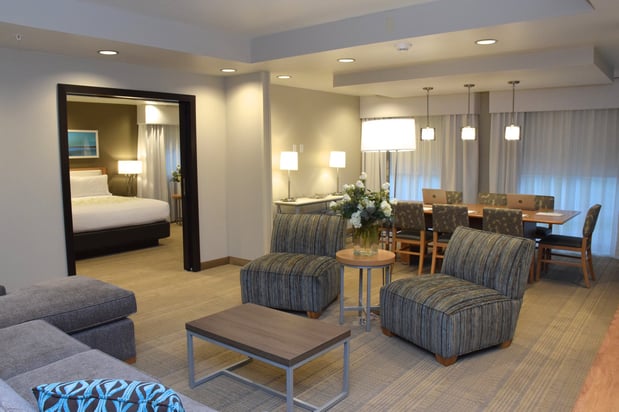 Images Holiday Inn Cincinnati N - West Chester by IHG