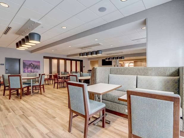 Images Hampton Inn and Suites by Hilton Cincinnati Midtown Rookwood