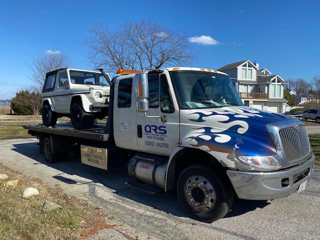 Quality Roadside Service and Towing Photo