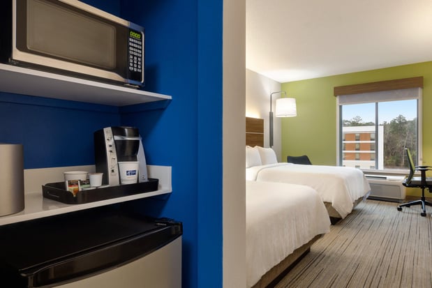 Images Holiday Inn Express & Suites Opelika Auburn by IHG