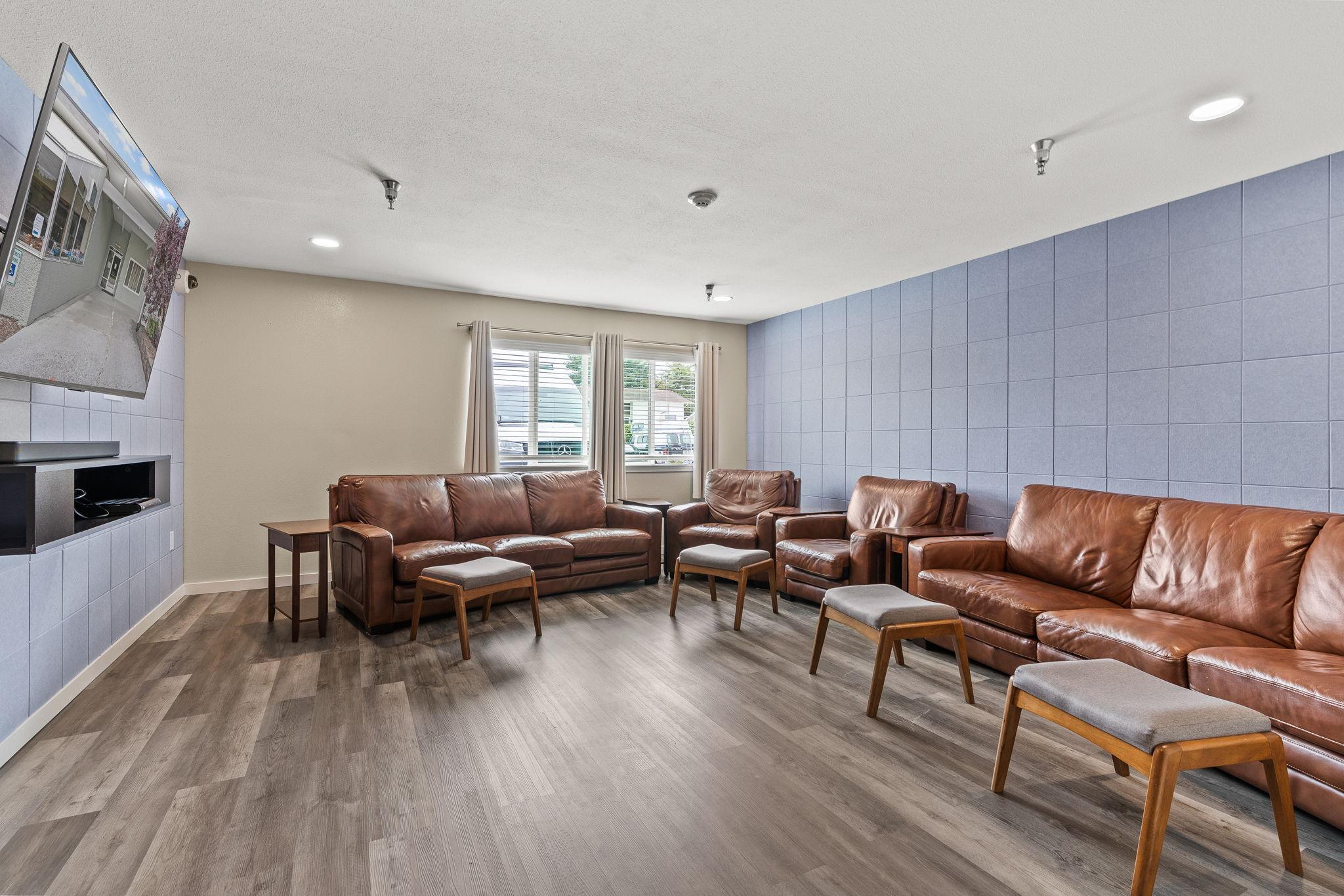 Living Room Space at Discover Recovery Long Beach