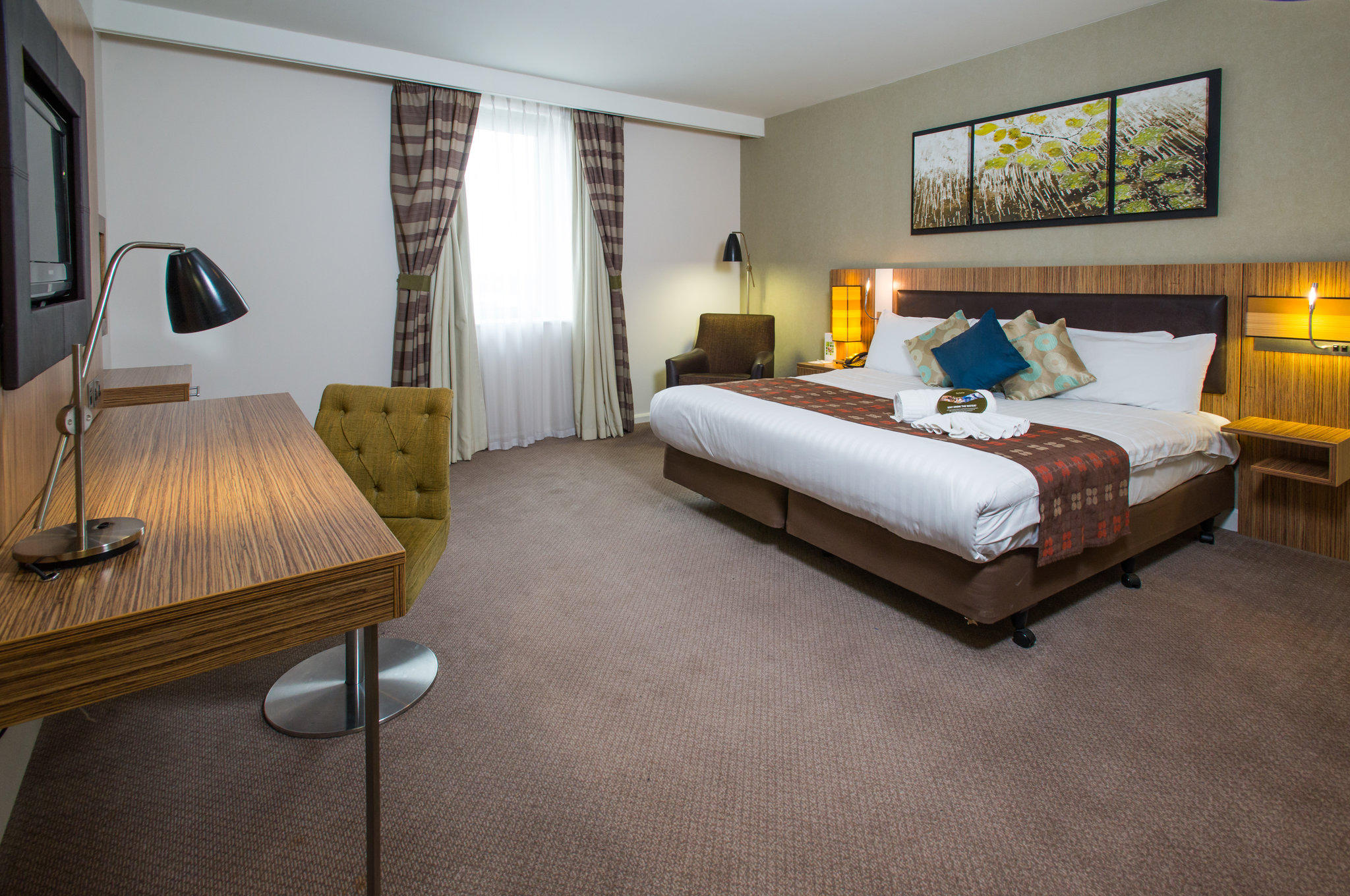 Holiday Inn Stevenage, an IHG Hotel Stevenage 01438 722727