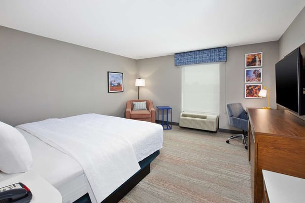 Images Hampton Inn Clinton