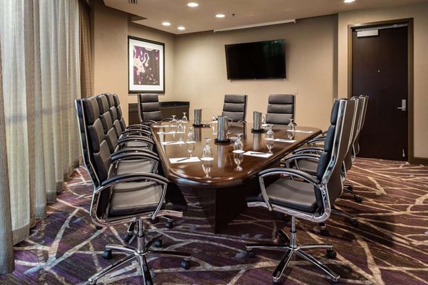 Images Embassy Suites by Hilton Crystal City National Airport